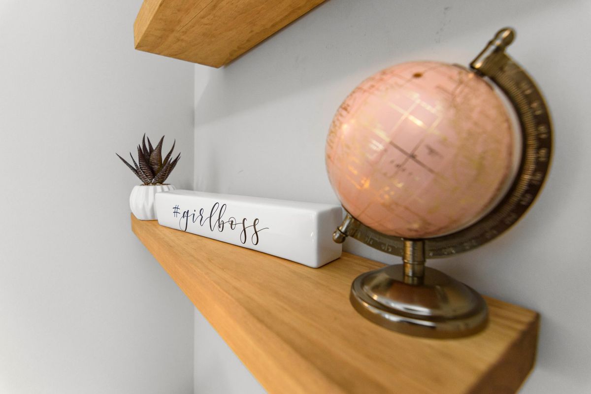 DIY Floating Shelves: A Step-by-Step Guide for Beginners